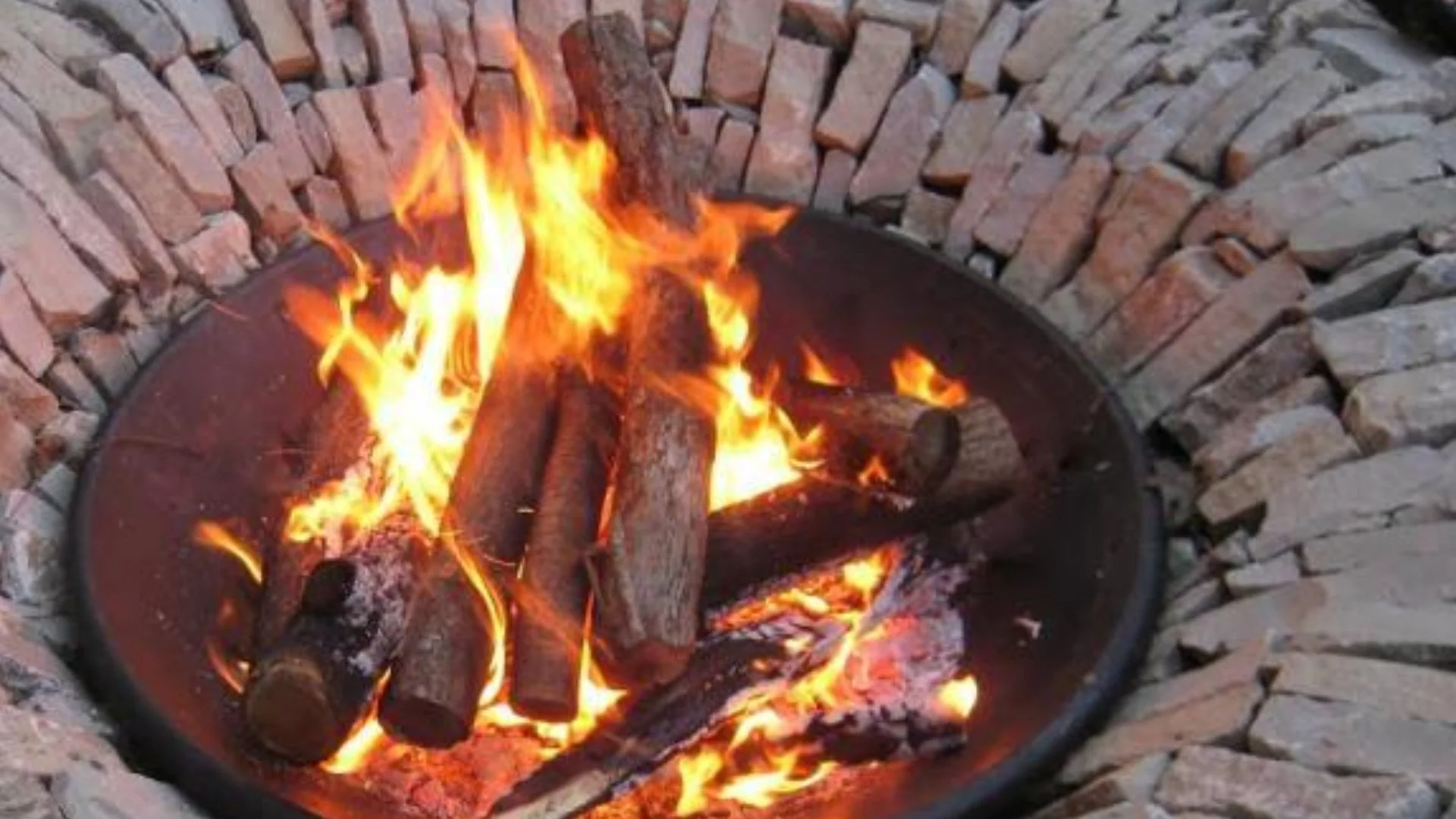 Here Are a Few Things to Consider When Designing a Fire Pit From Scratch